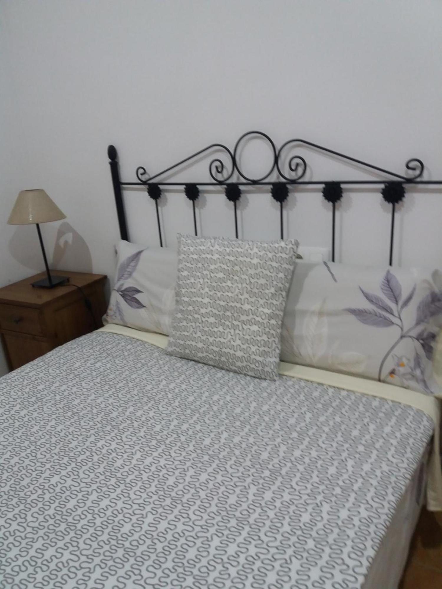 Antequeruela Tourists Home โตเลโด ภายนอก รูปภาพ