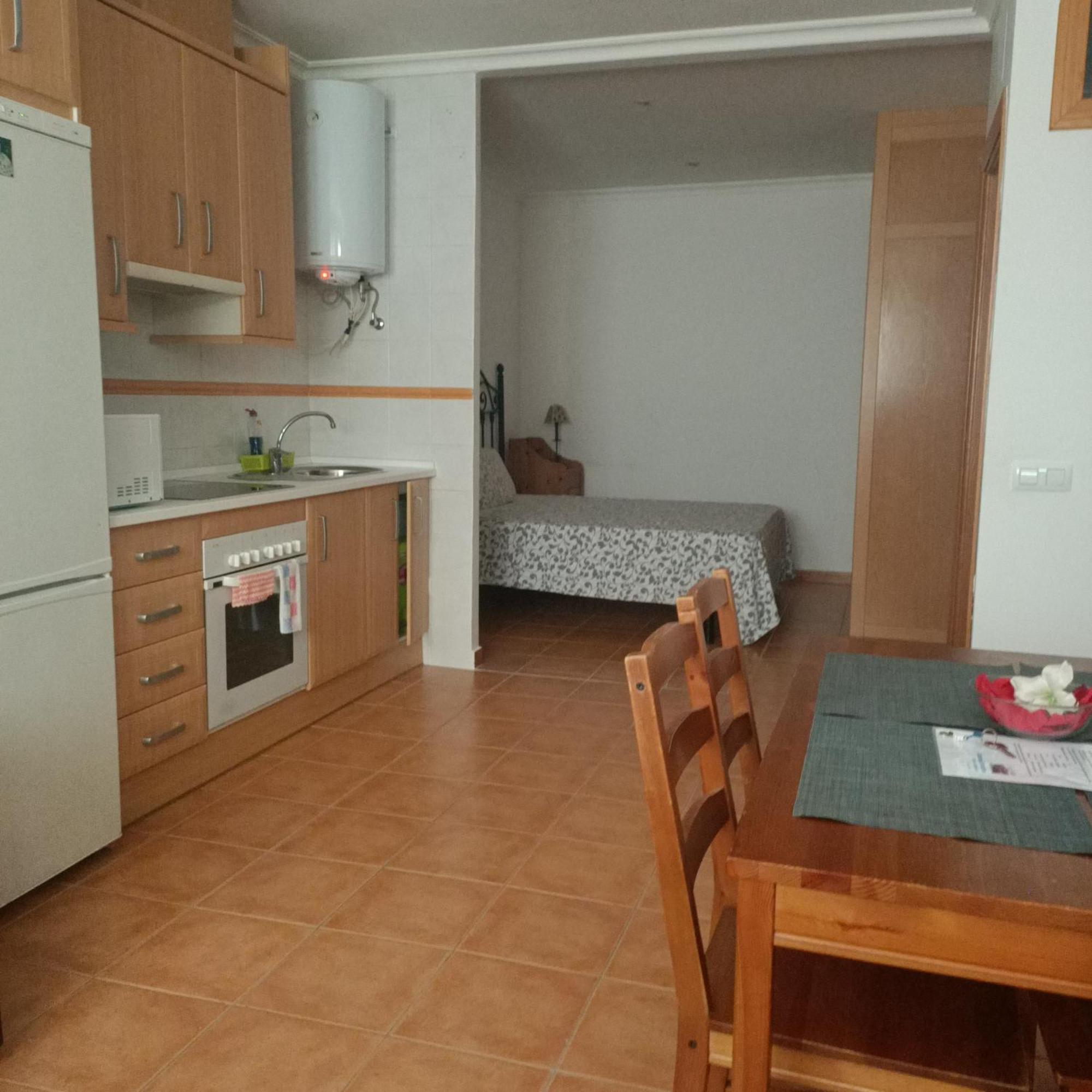 Antequeruela Tourists Home โตเลโด ภายนอก รูปภาพ